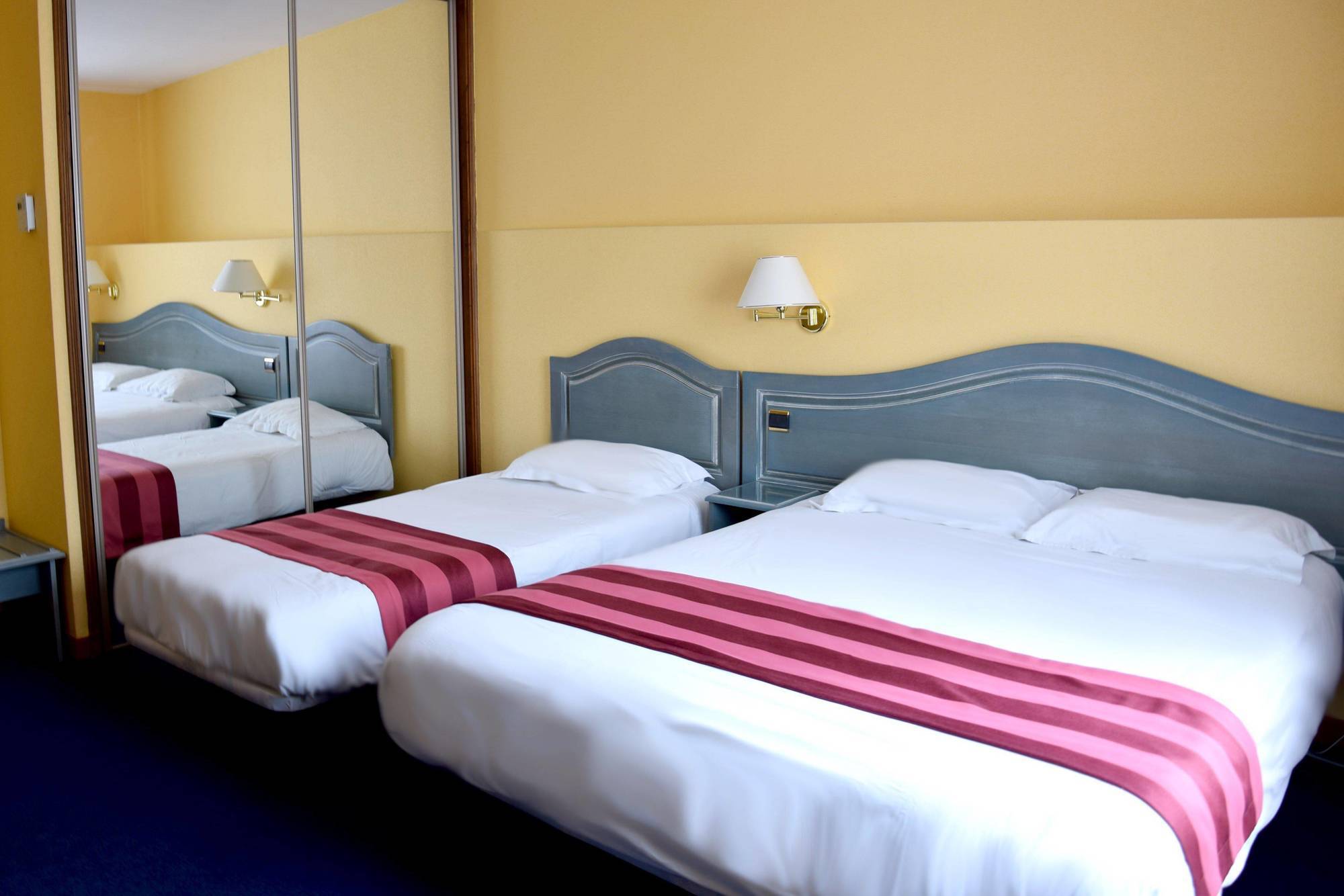 Logis Le Saint Nicolas Bar-sur-Aube Esterno foto